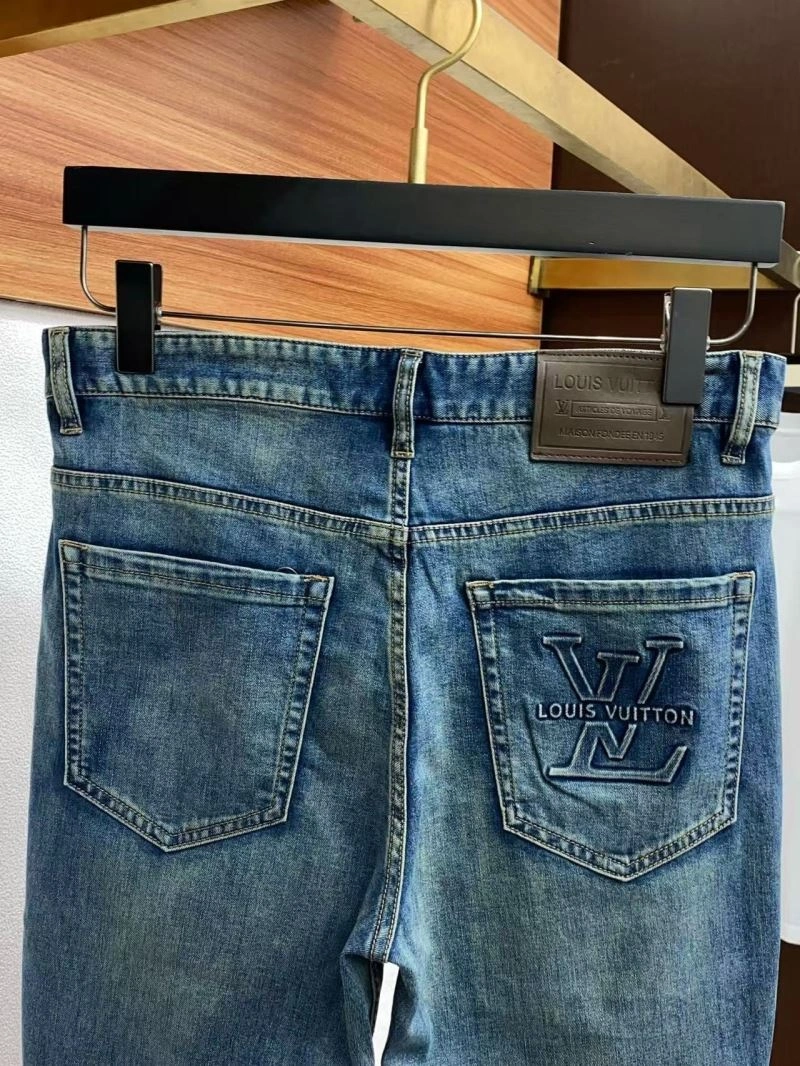 ZipUp Louis Vuitton Short Pants 132190