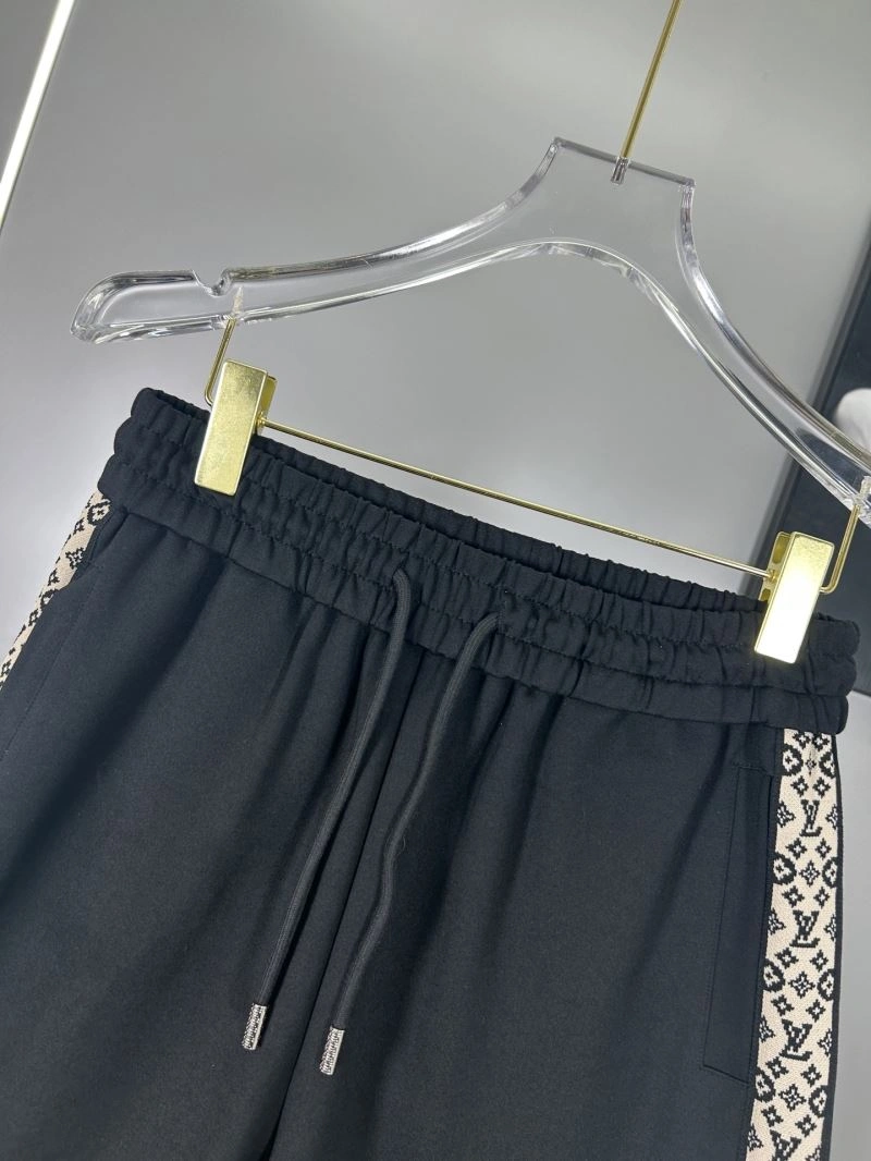 Louis Vuitton Short Pants SmartChoice 138534
