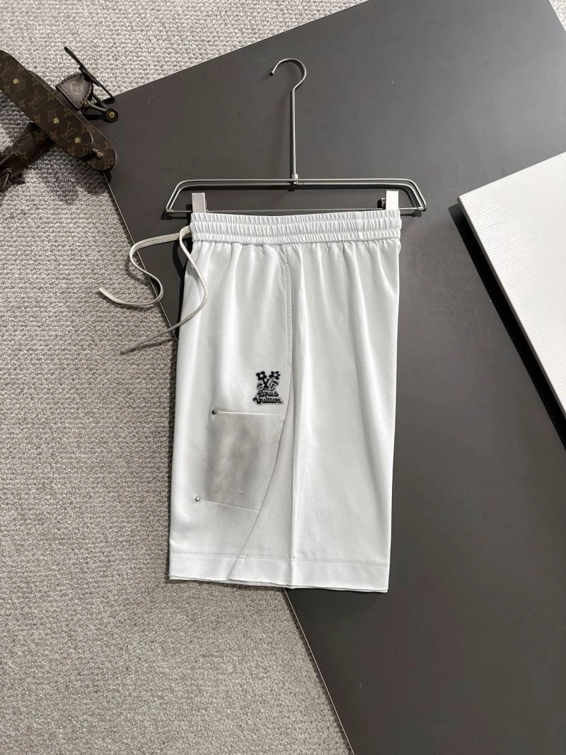 Snug Louis Vuitton Short Pants 138526