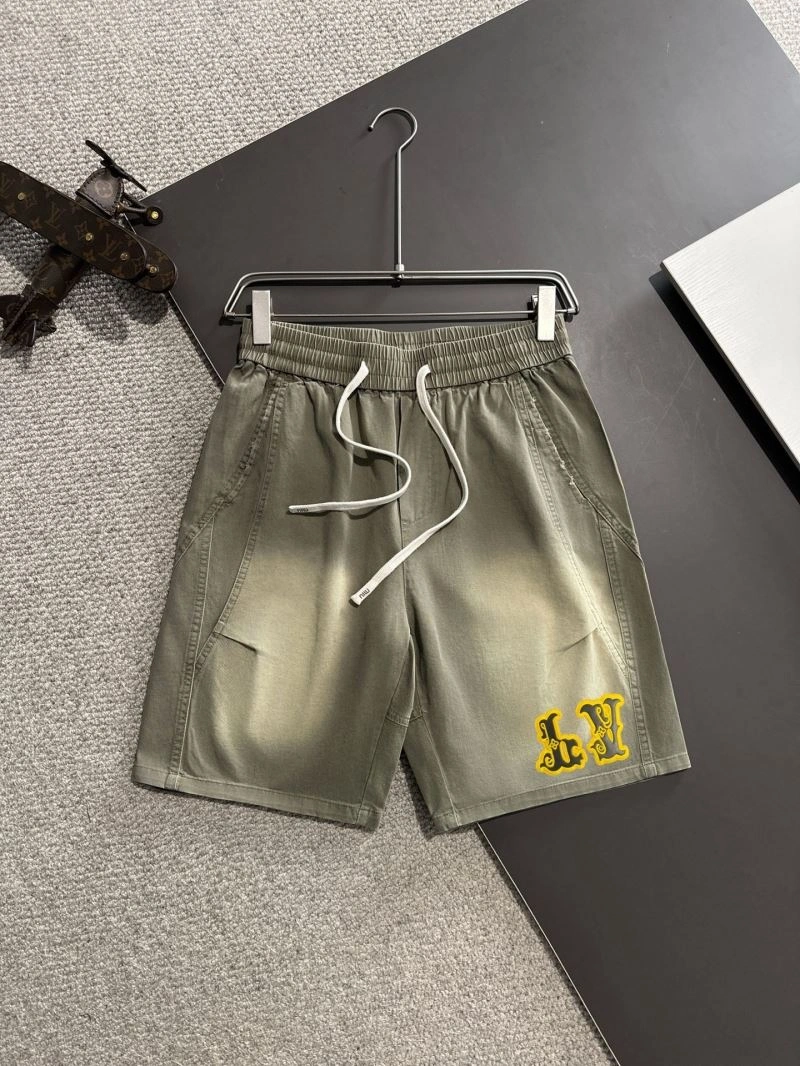 Lightweight Louis Vuitton Short Pants 138547