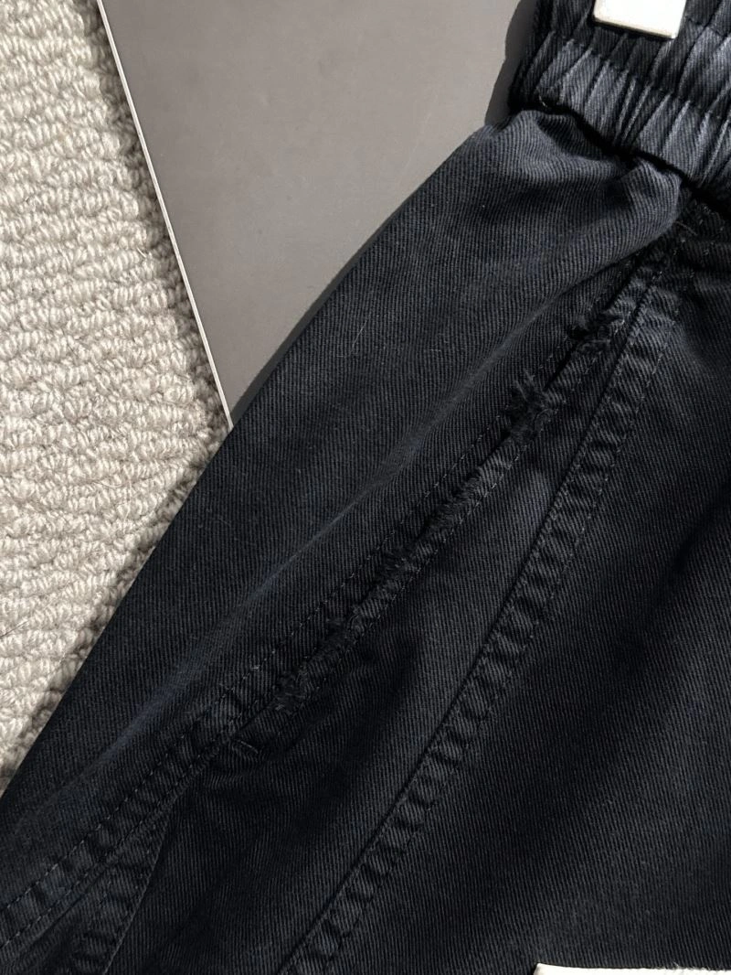 Louis Vuitton Short Pants Stretchable 138537