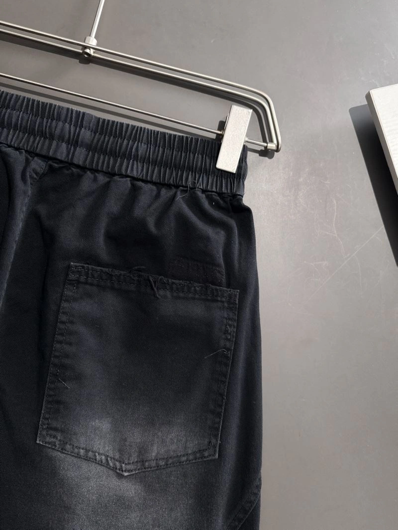 Louis Vuitton Short Pants Stretchable 138537