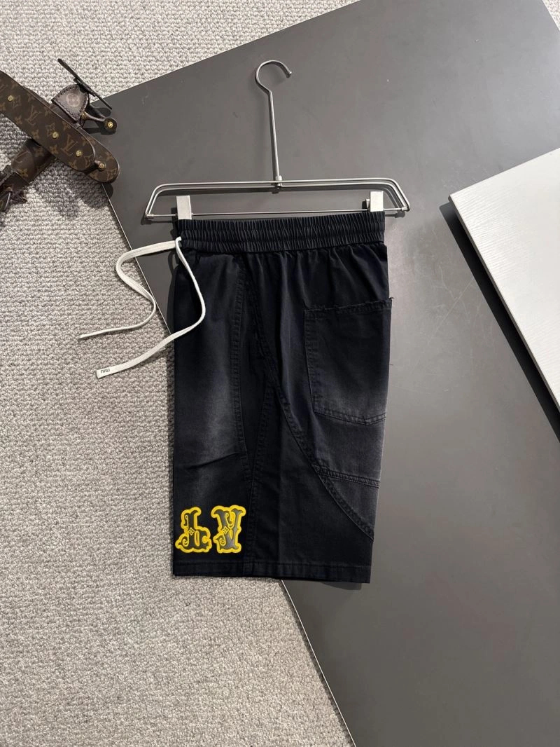 Louis Vuitton Short Pants Stretchable 138537