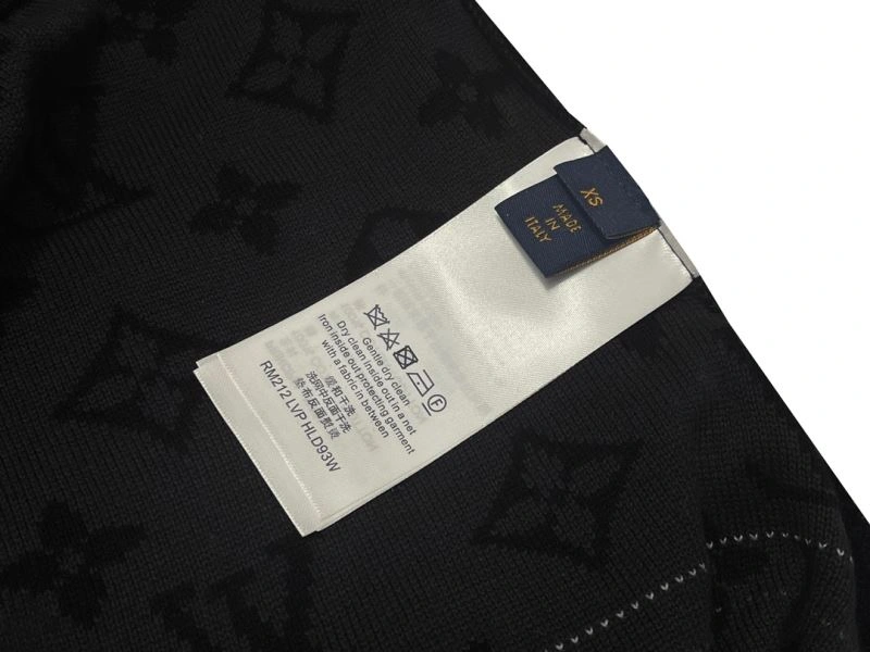 Lightweight Louis Vuitton Short Pants 138536