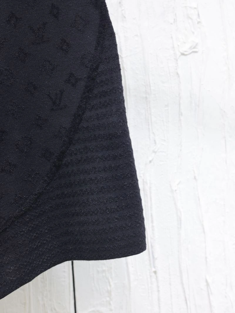 Sustainable Louis Vuitton Short Pants 138544