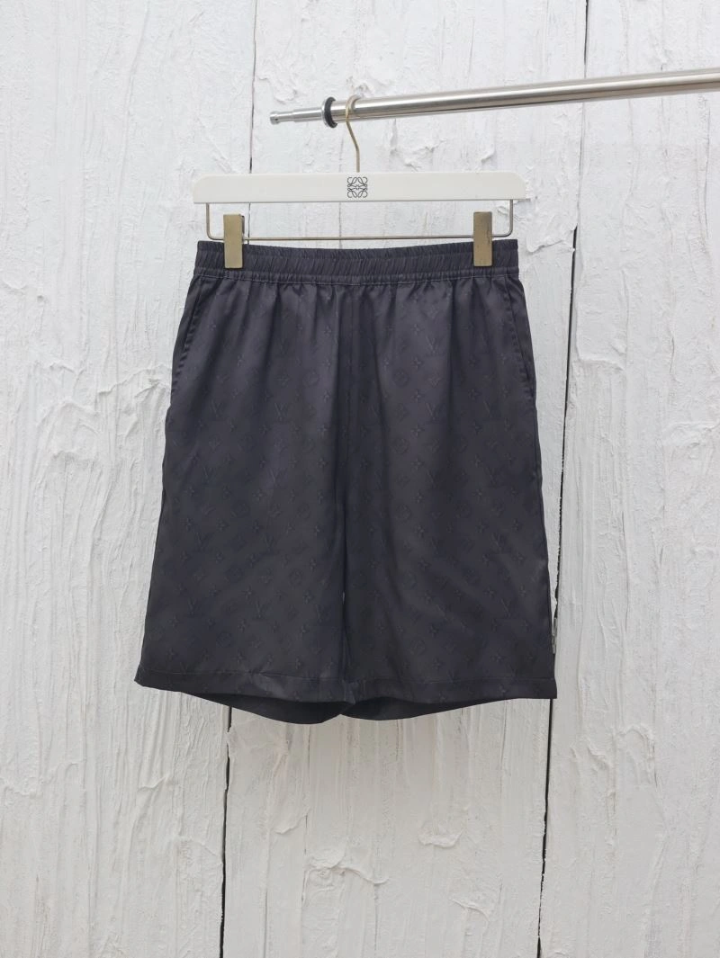 Lightweight Louis Vuitton Short Pants 138520