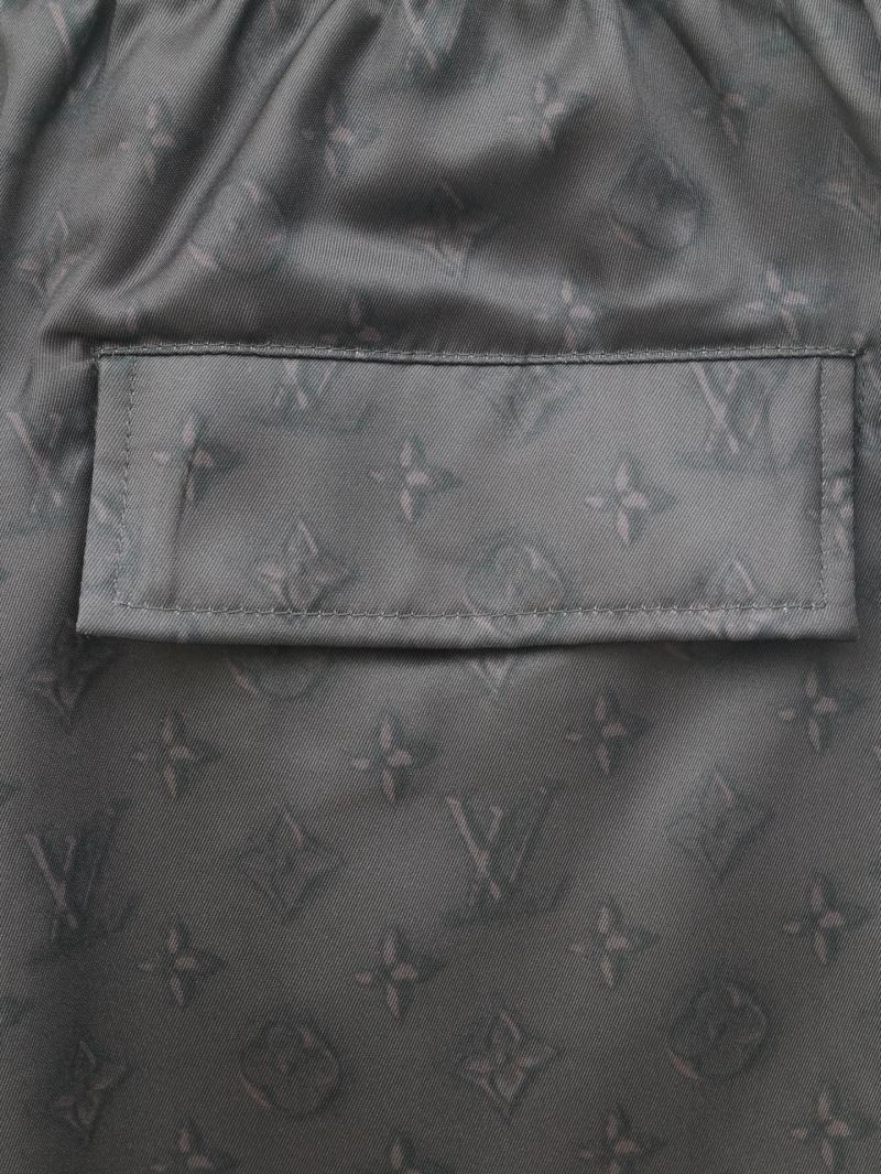 Lightweight Louis Vuitton Short Pants 138520