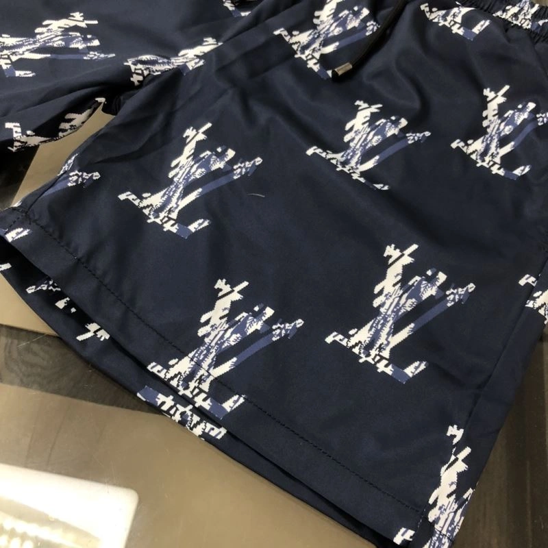 Timeless Louis Vuitton Short Pants 138985