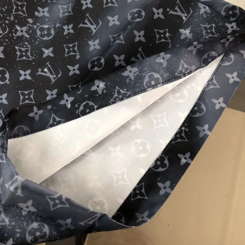 Elegant Louis Vuitton Short Pants 138986