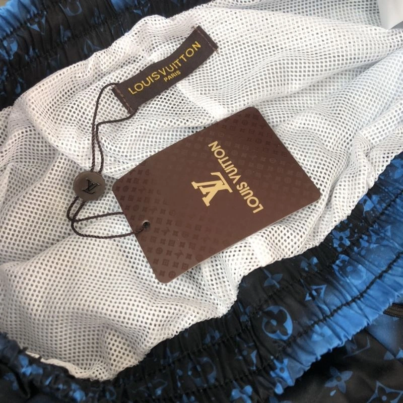 Louis Vuitton Short Pants Chic 138983