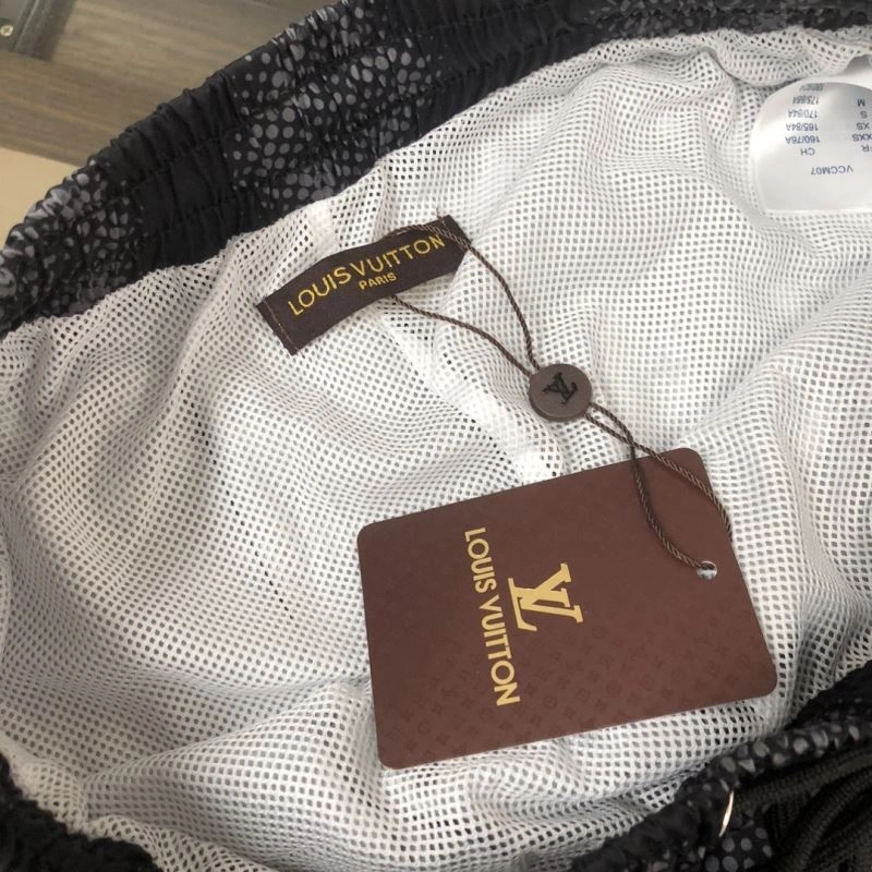 SmoothTexture Louis Vuitton Short Pants 138976