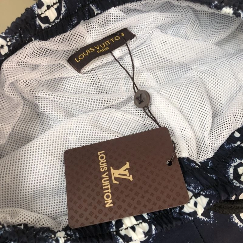 Unisex Louis Vuitton Short Pants 138972