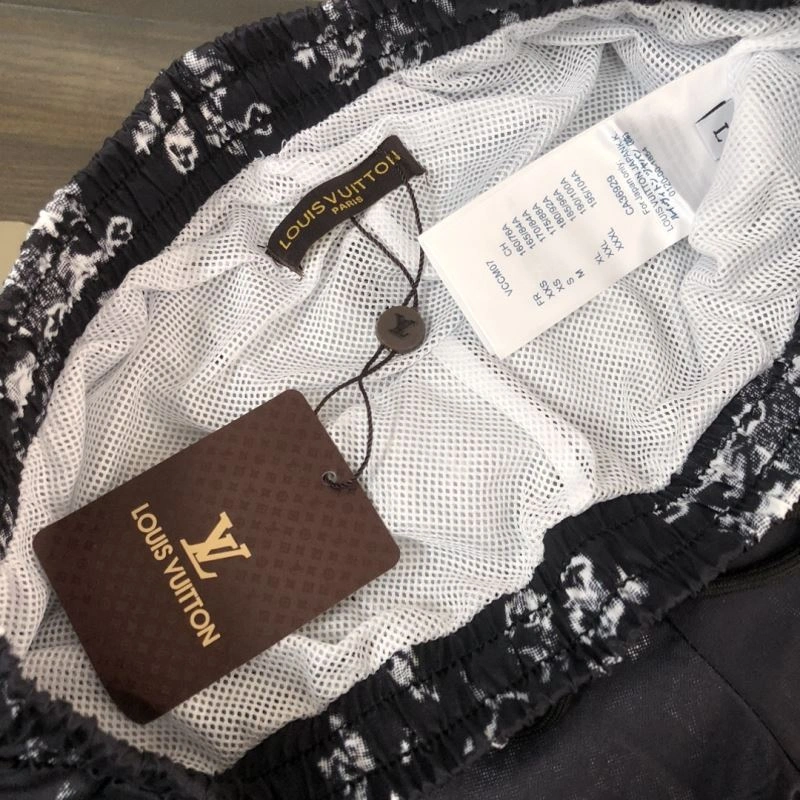 Casual Louis Vuitton Short Pants 138967
