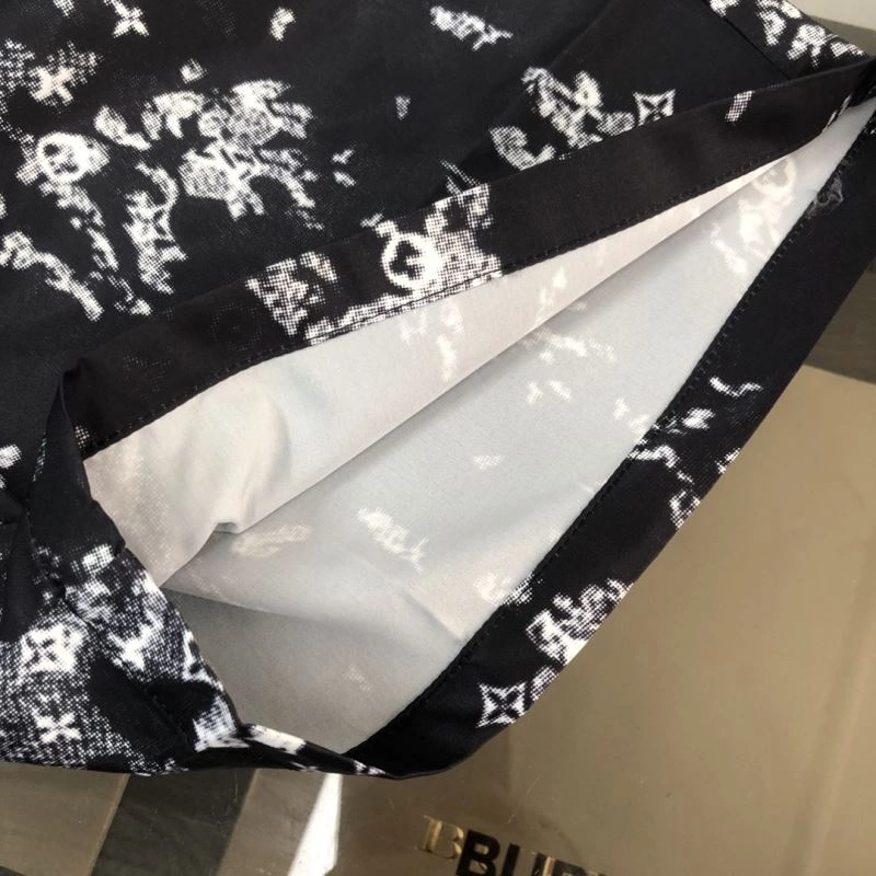 Casual Louis Vuitton Short Pants 138967