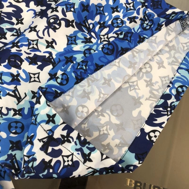 Sporty Louis Vuitton Short Pants 138963