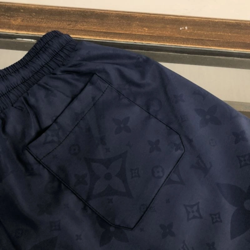 Timeless Louis Vuitton Short Pants 138965