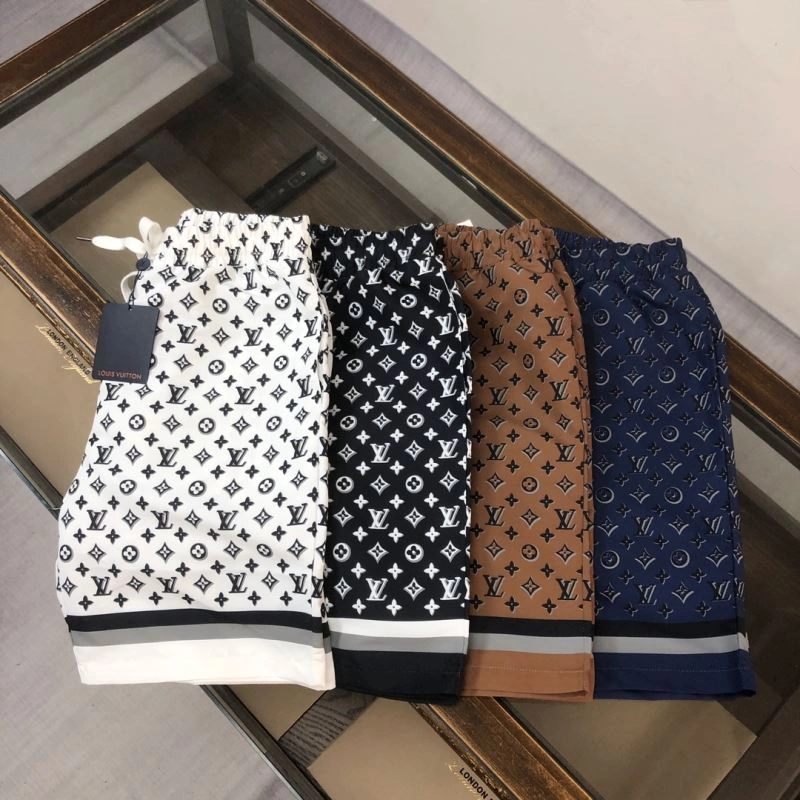 Lightweight Louis Vuitton Short Pants 138978