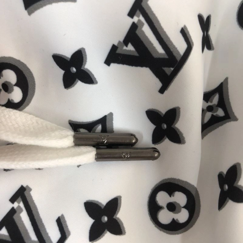 Lightweight Louis Vuitton Short Pants 138978