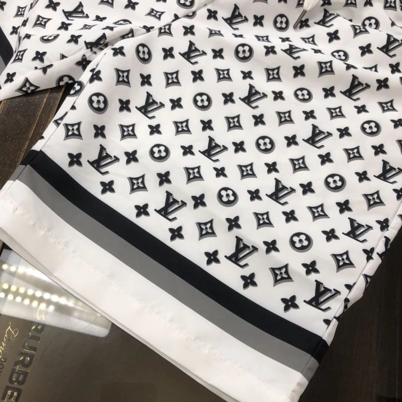 Lightweight Louis Vuitton Short Pants 138978