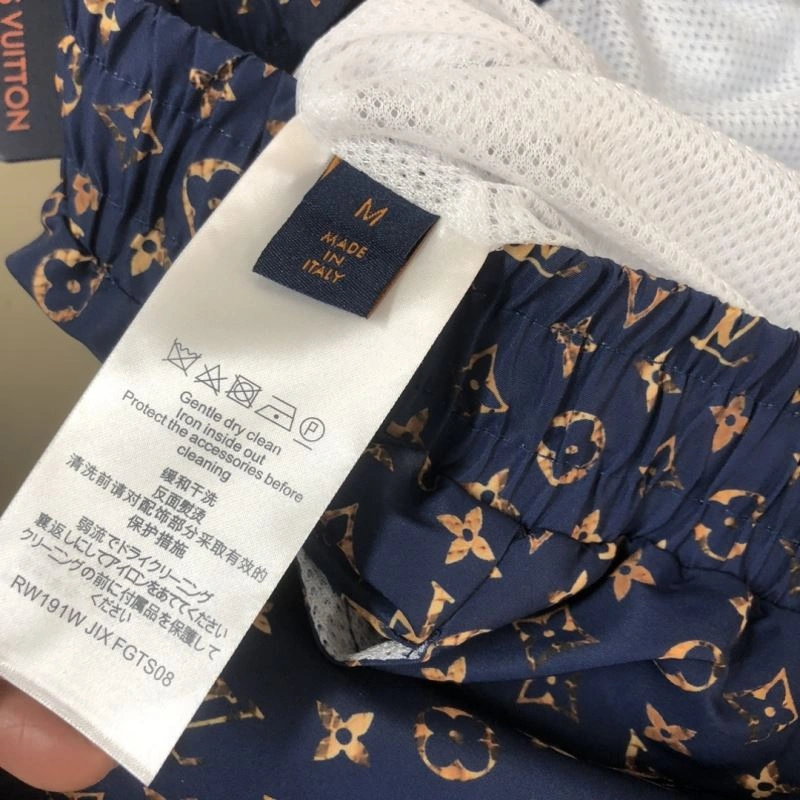 Louis Vuitton Short Pants Chic 138946