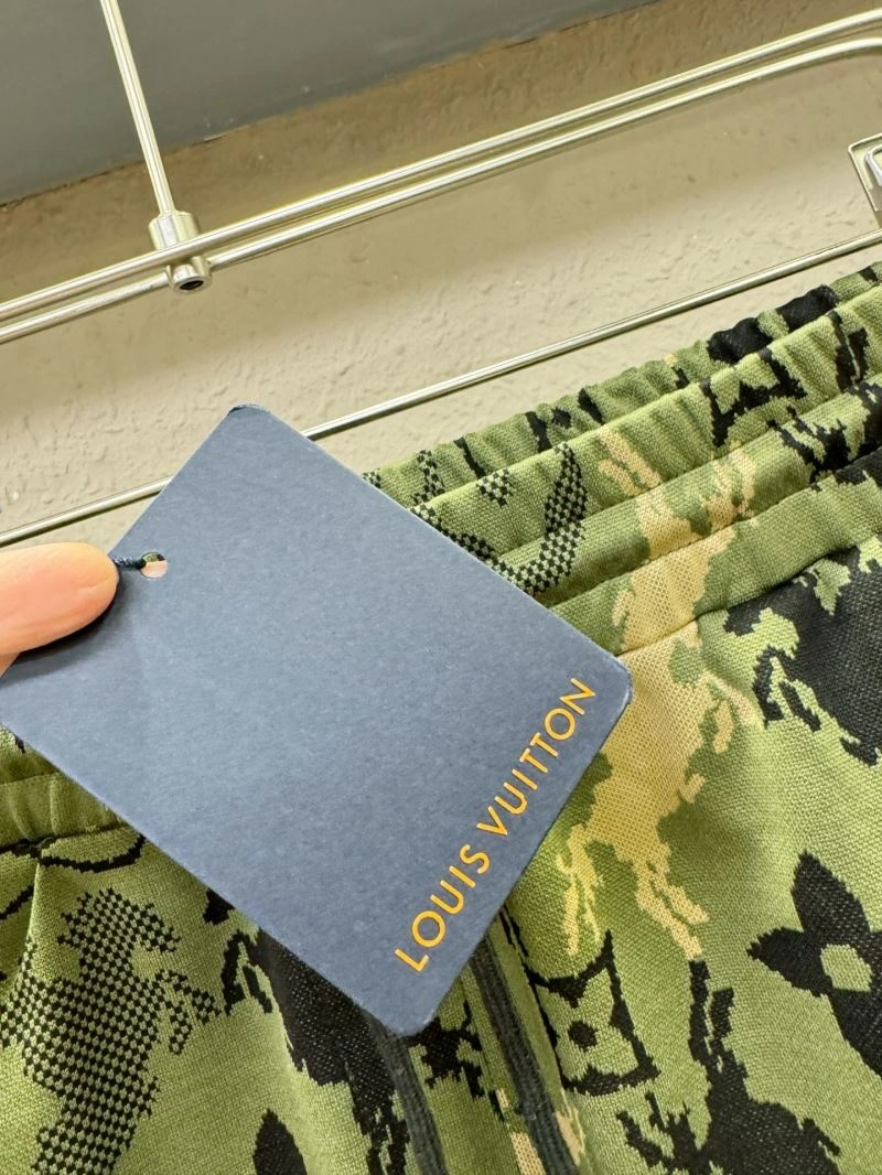 Louis Vuitton Short Pants Comfortable 137443