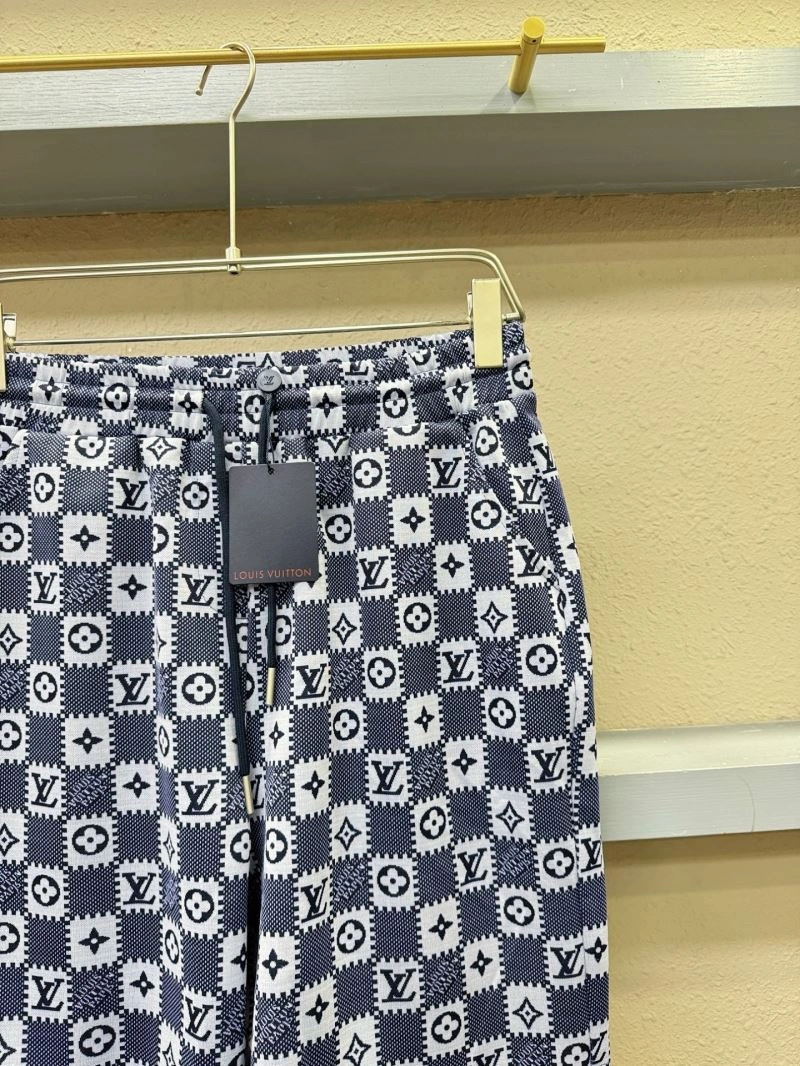 Louis Vuitton Short Pants Stretchable 137440