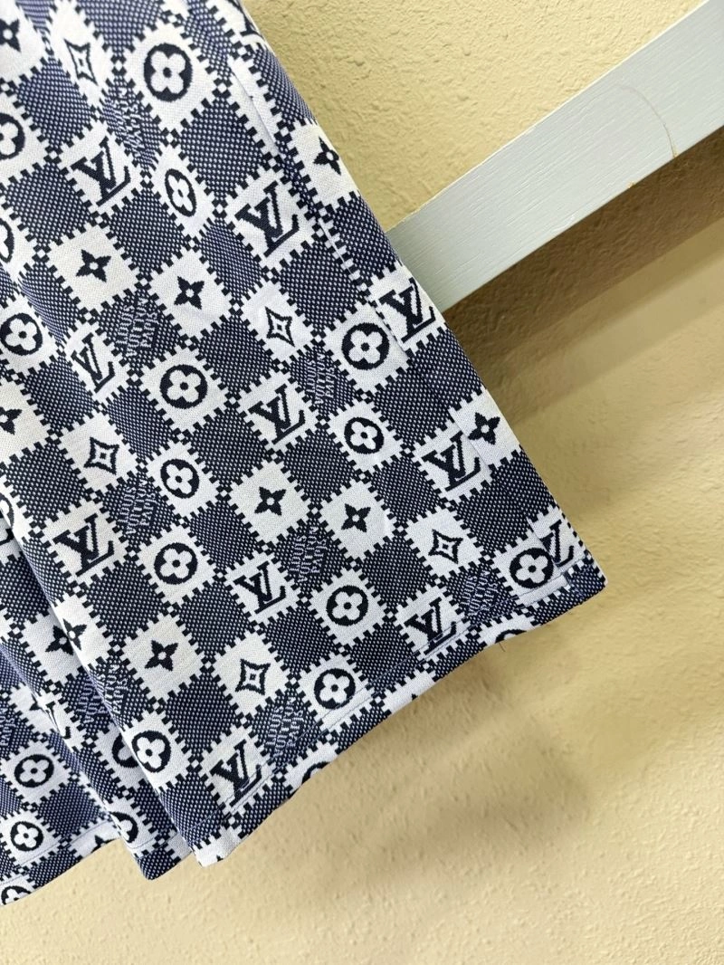Louis Vuitton Short Pants Stretchable 137440