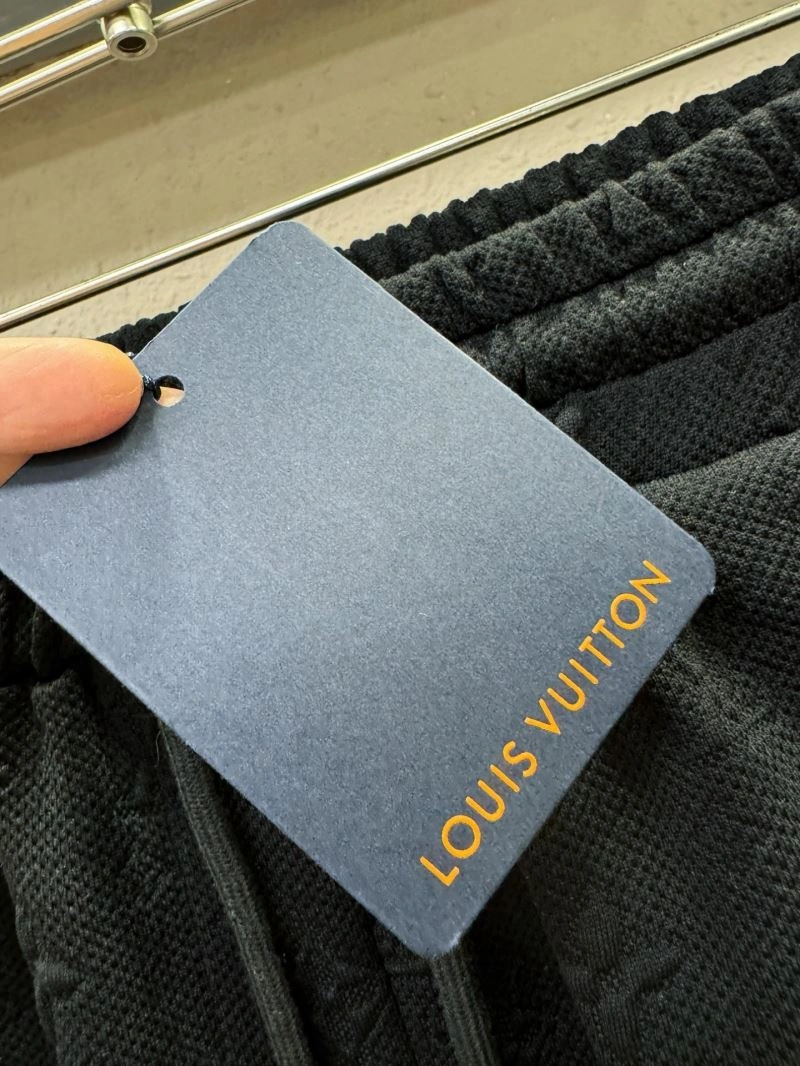 Louis Vuitton Short Pants Unique 137435