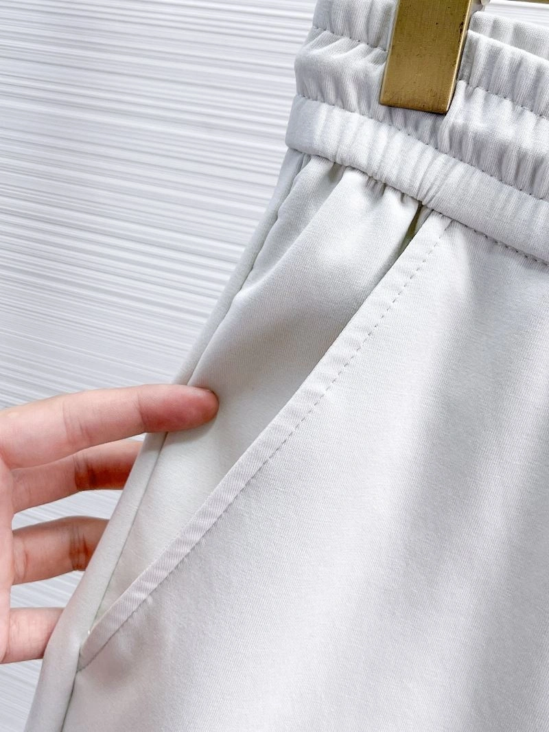 MultiPurpose Louis Vuitton Short Pants 137431