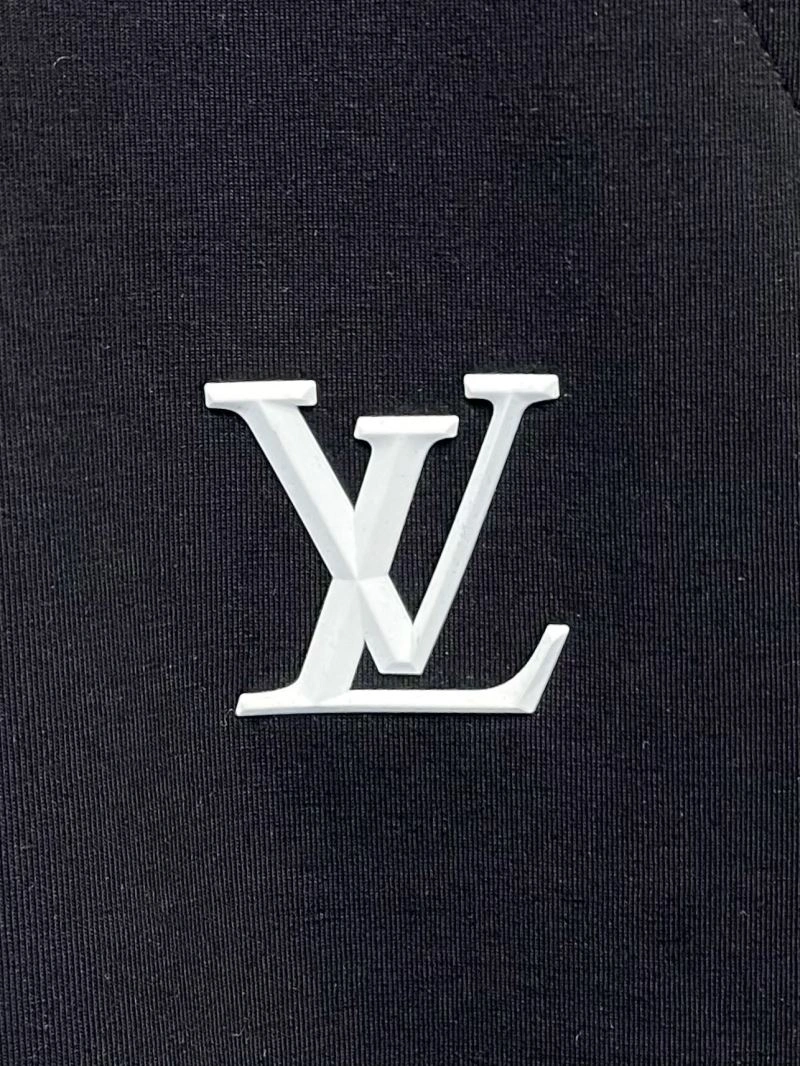 Louis Vuitton Short Pants MultiPurpose 137428