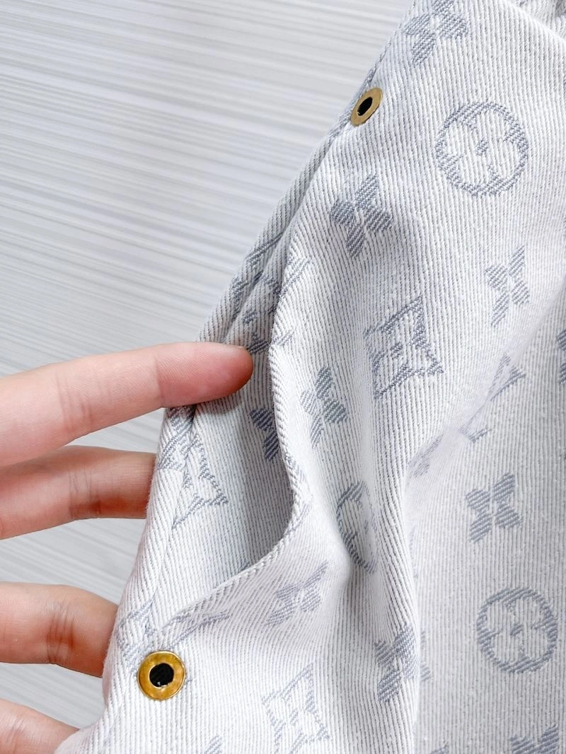Louis Vuitton Short Pants Durable 137424
