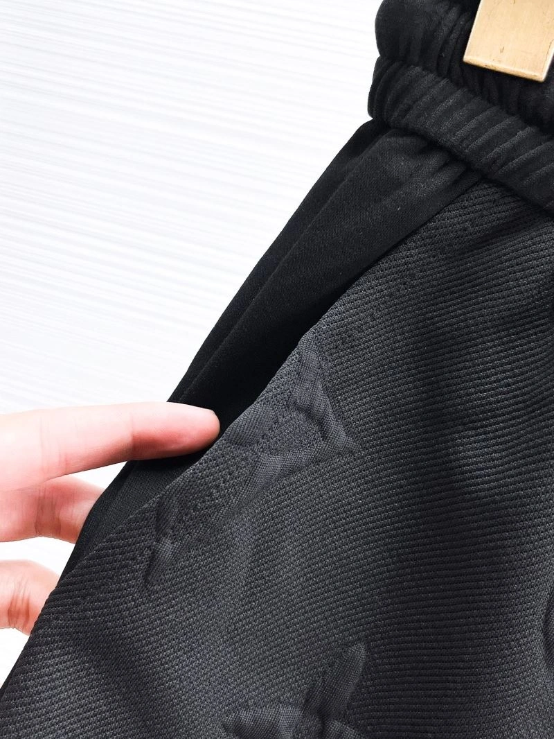 Louis Vuitton Short Pants TechFriendly 137477