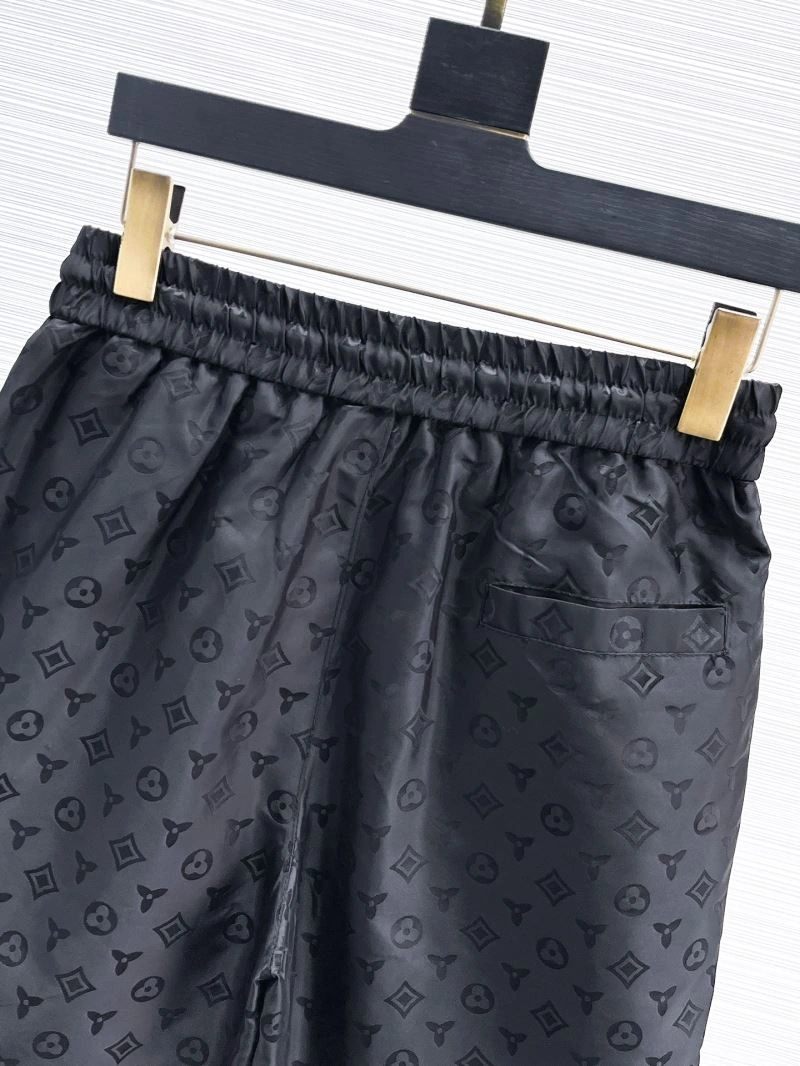 Cozy Louis Vuitton Short Pants 137422