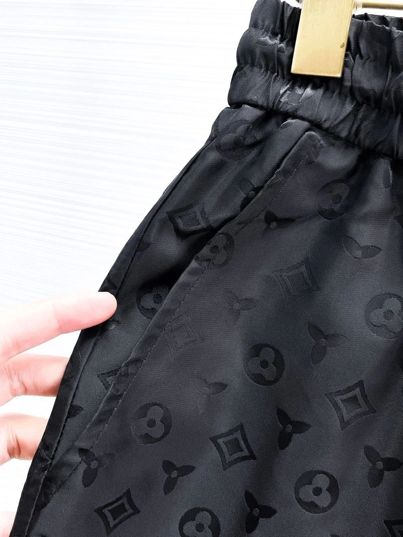 Cozy Louis Vuitton Short Pants 137422