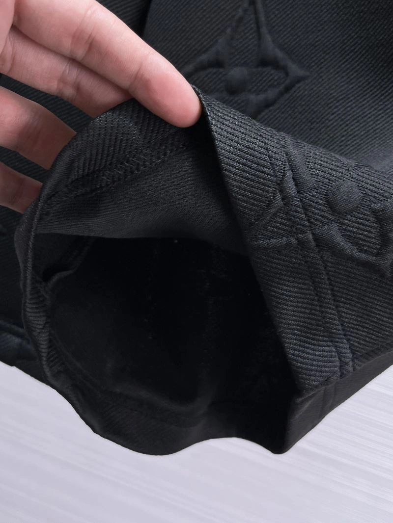 Louis Vuitton Short Pants FreshLook 137421