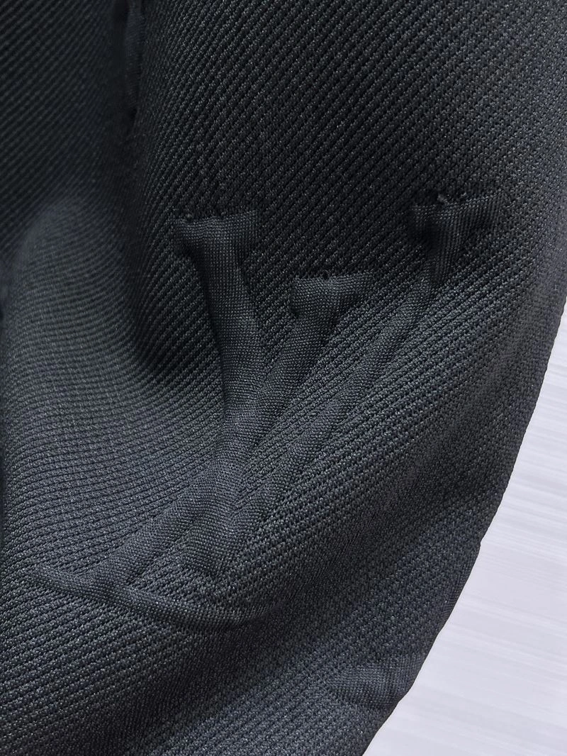 Louis Vuitton Short Pants FreshLook 137421