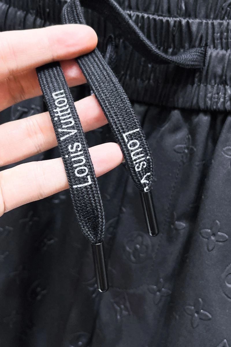 Louis Vuitton Short Pants Sustainable 137407