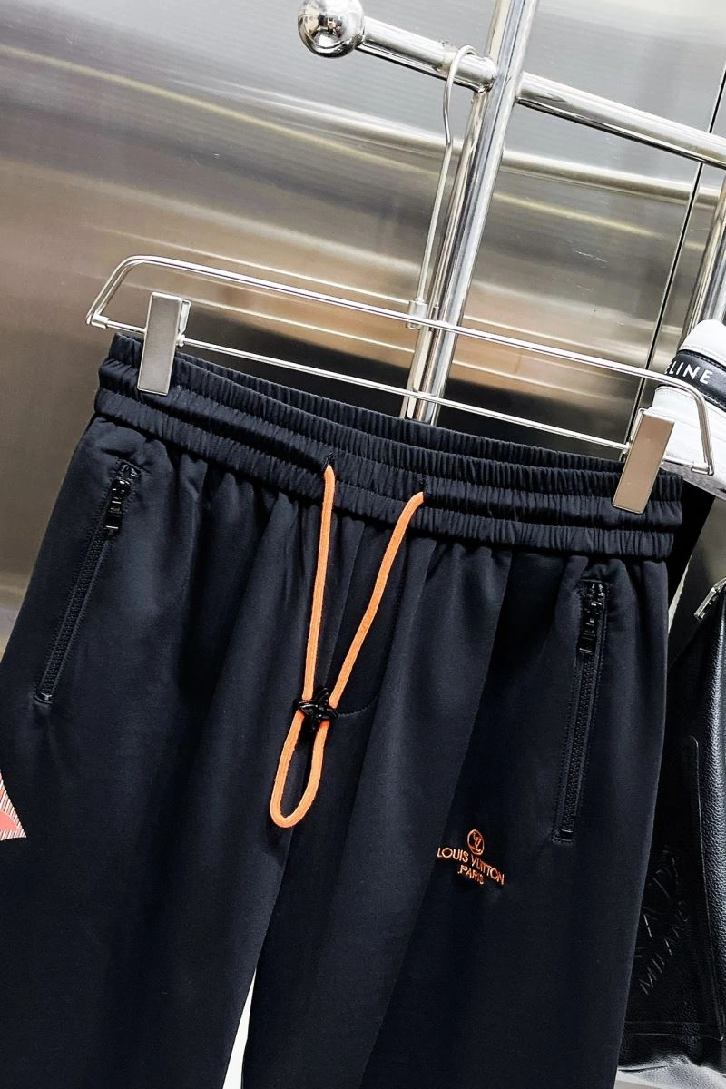 Chic Louis Vuitton Short Pants 137412