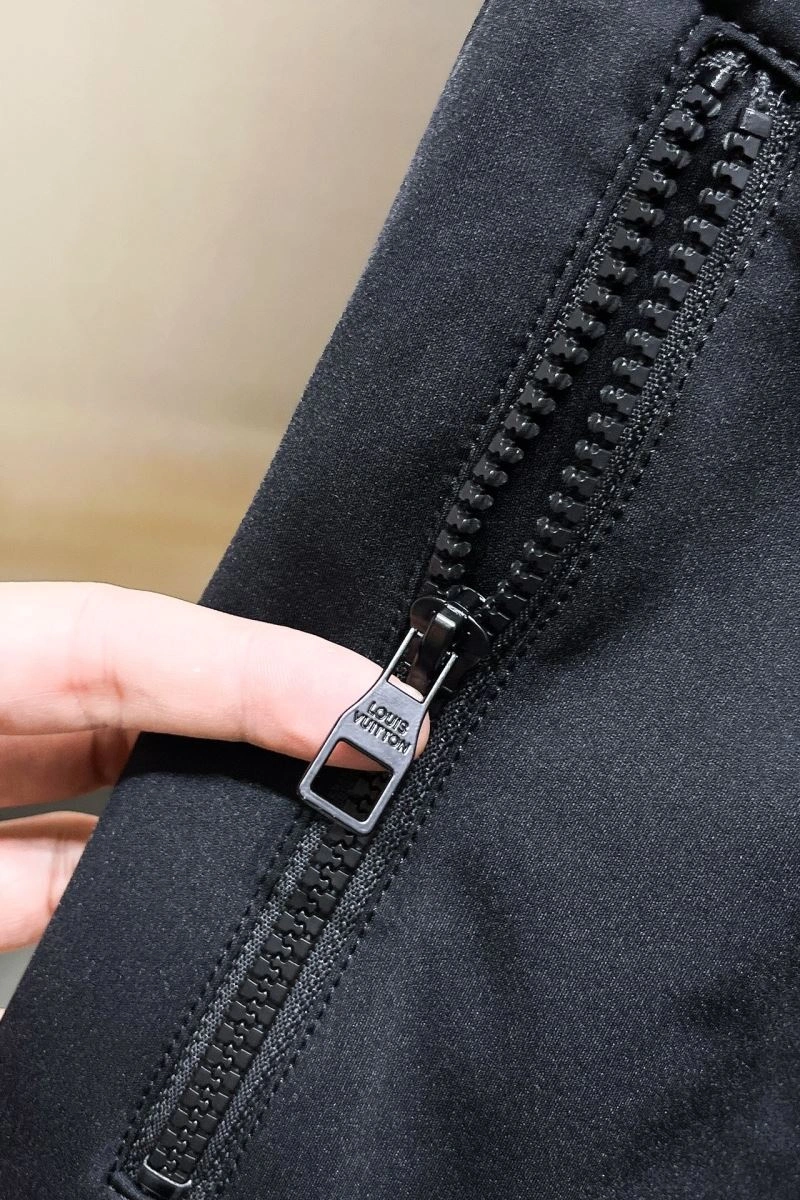 Chic Louis Vuitton Short Pants 137412