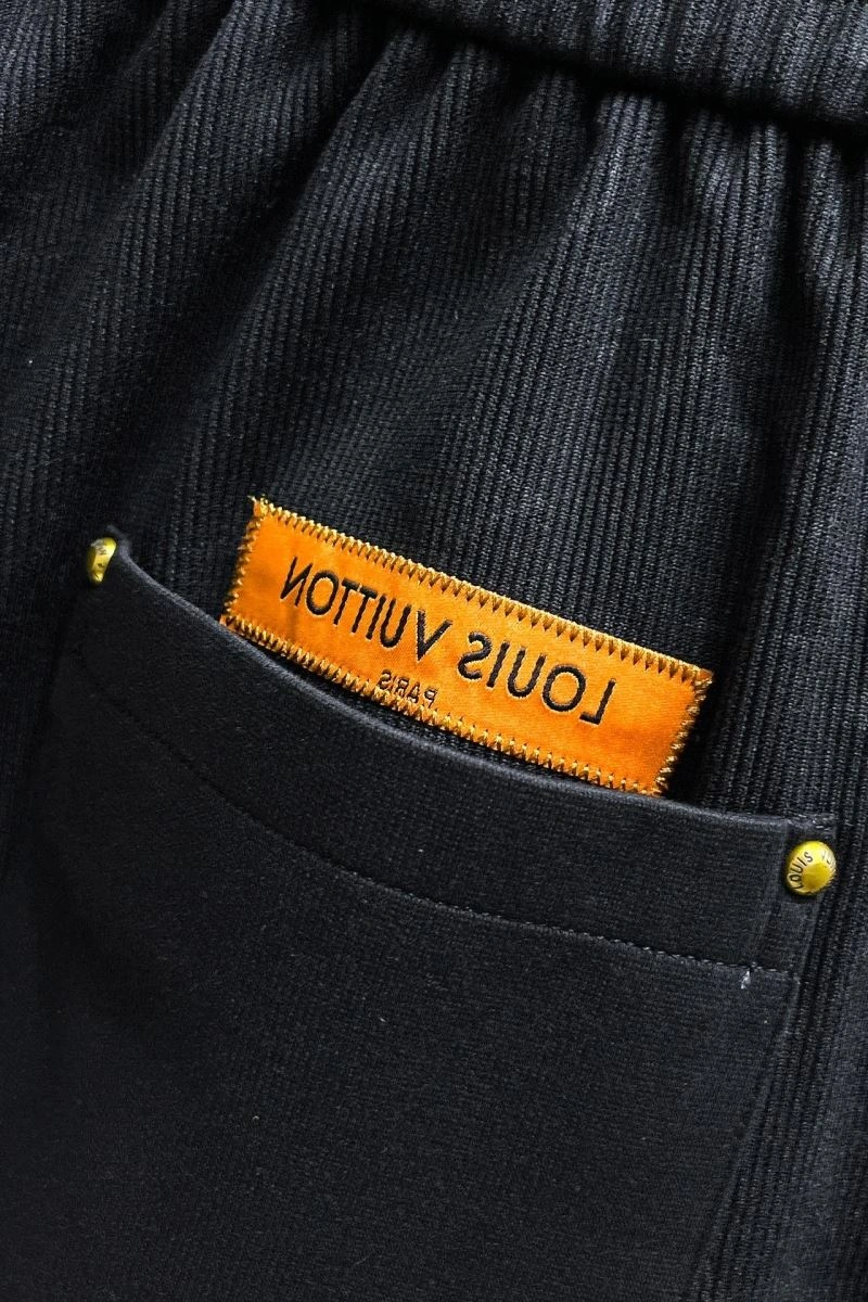 HighPerformance Louis Vuitton Short Pants 137401