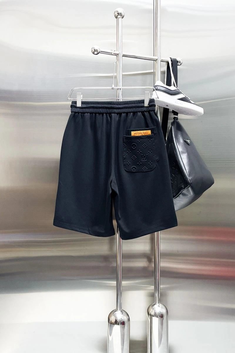 Seasonal Louis Vuitton Short Pants 137399