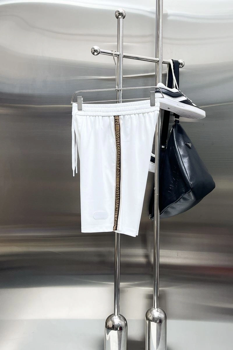Flexible Louis Vuitton Short Pants 137394