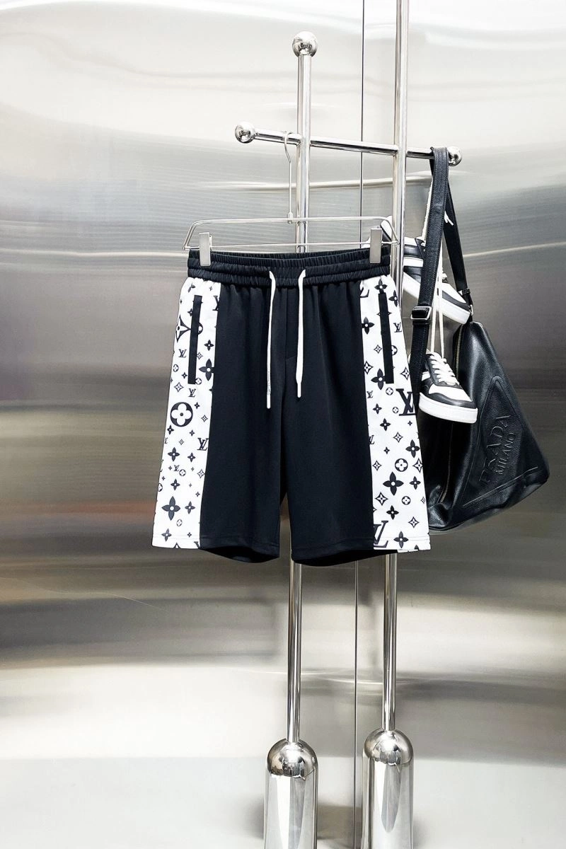 Trendsetting Louis Vuitton Short Pants 137390