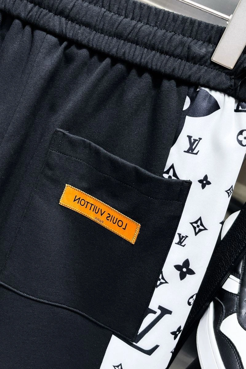 Trendsetting Louis Vuitton Short Pants 137390