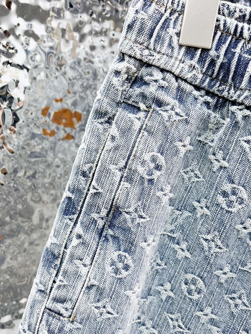 Louis Vuitton Short Pants WellDesigned 137382