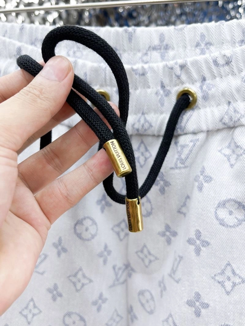 Louis Vuitton Short Pants FashionForward 137380