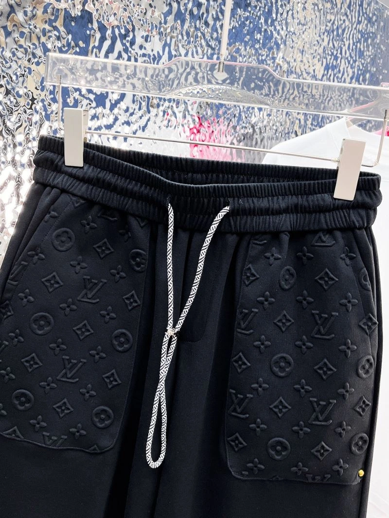 Louis Vuitton Short Pants Stretchable 137381