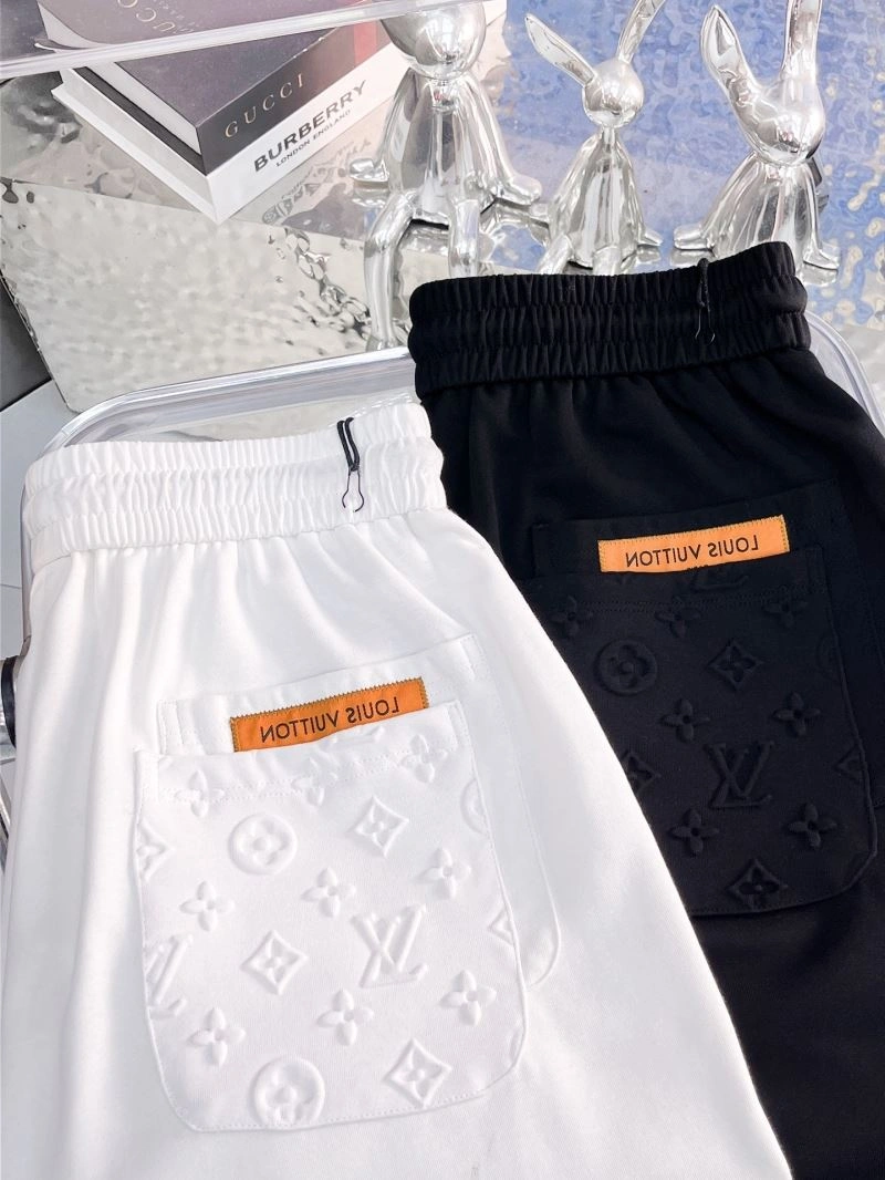 Vibrant Louis Vuitton Short Pants 137378