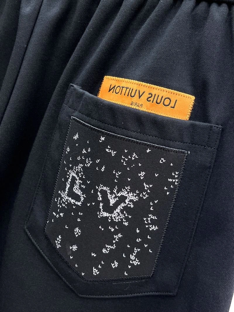 TimelessDesign Louis Vuitton Short Pants 137379