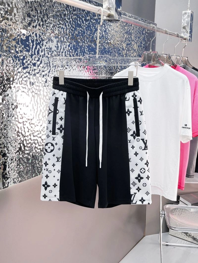 Timeless Louis Vuitton Short Pants 137372